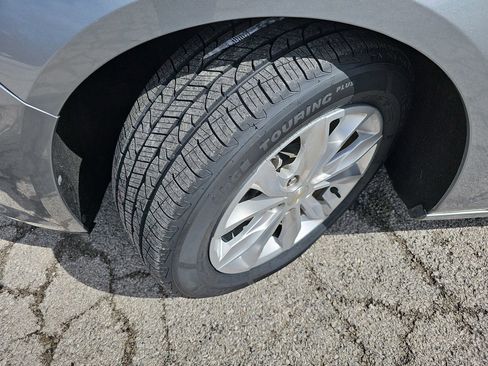 Used 2024 Chevrolet Malibu LT image 35