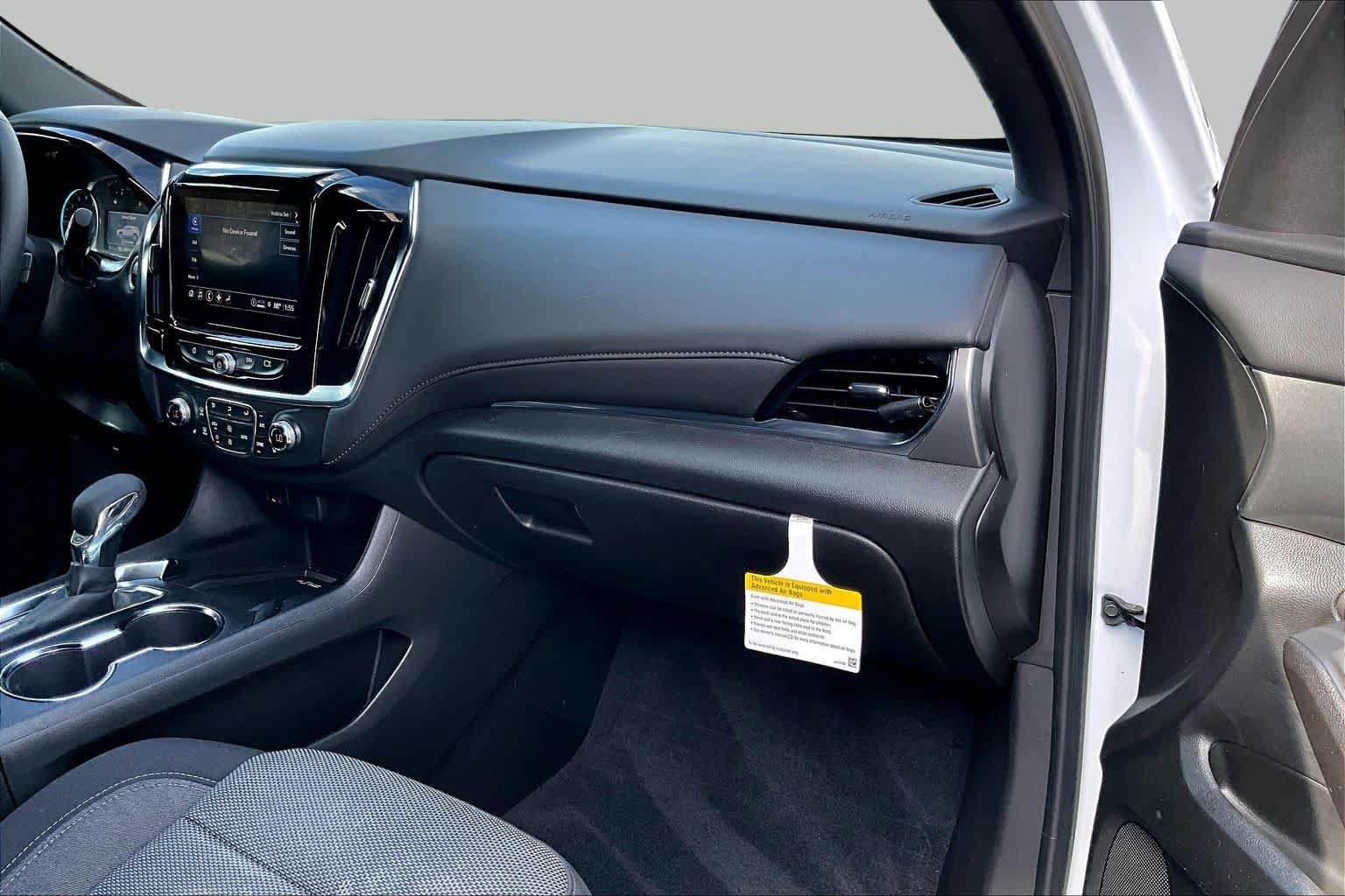 Used 2023 Chevrolet Traverse LT FWD image 37