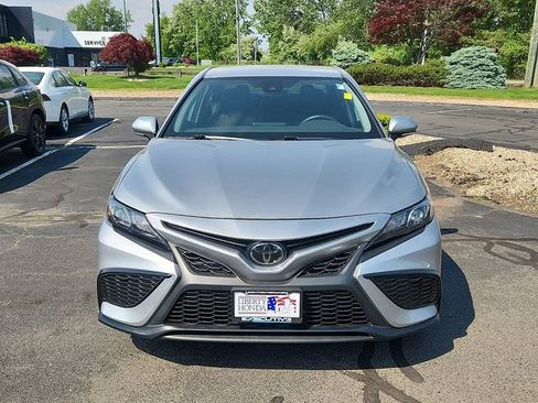 Used 2024 Toyota Camry SE FWD image 2
