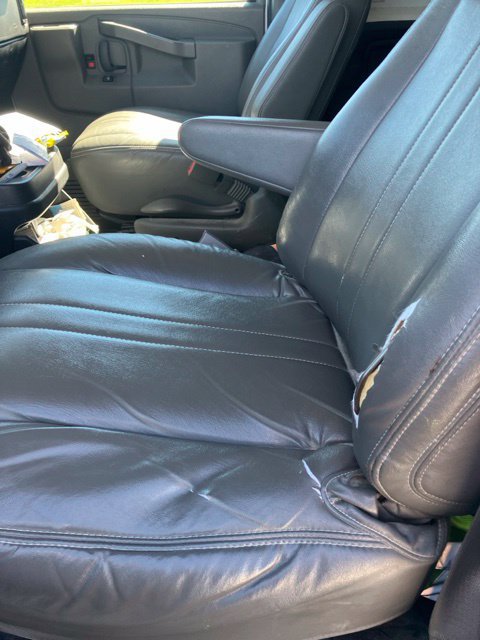 Used 2017 Chevrolet Express 2500 RWD image 5