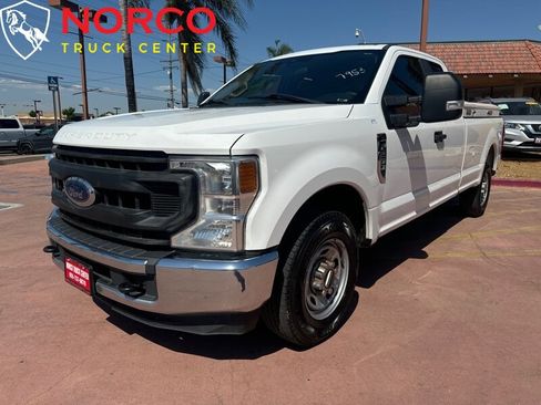 Used 2020 Ford F250 XL w/ Power Equipment Group image 4