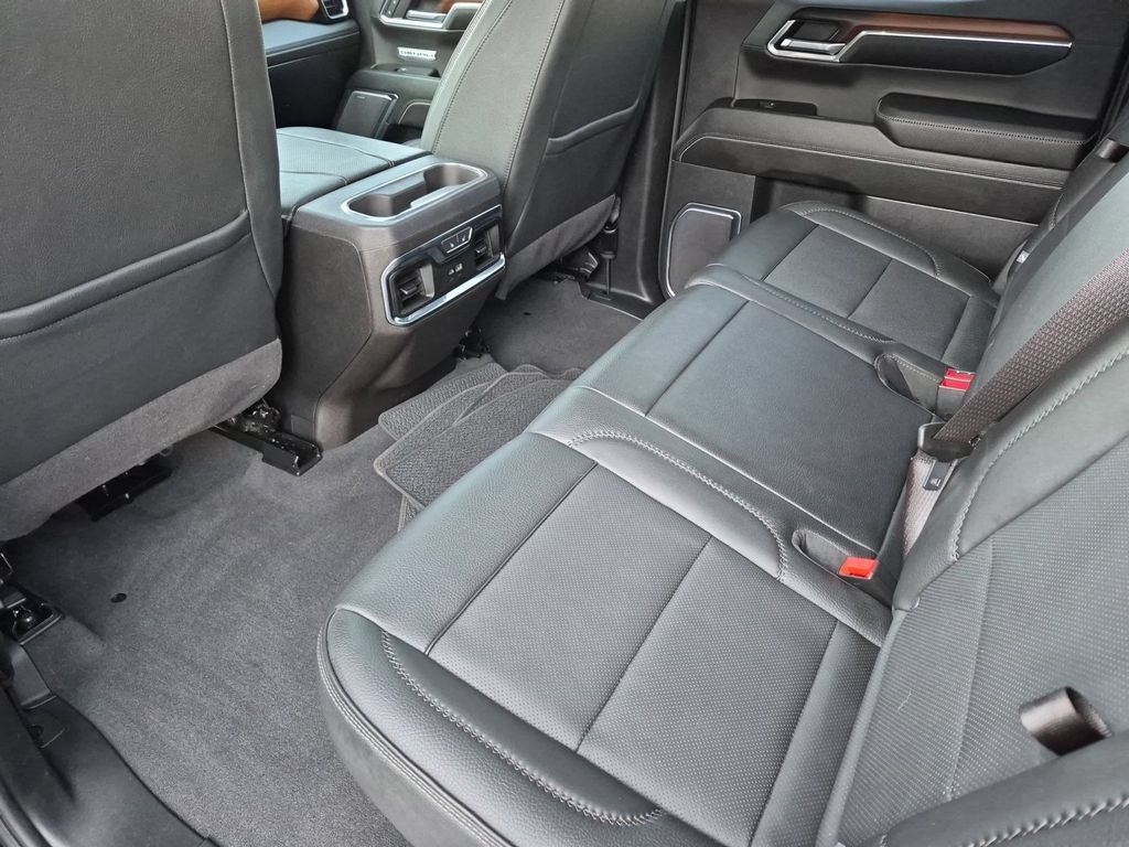 Used 2024 GMC Sierra 1500 Denali AWD/4WD image 28