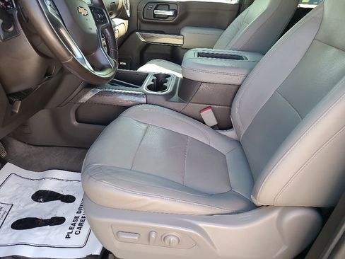 Used 2020 Chevrolet Silverado 2500 LTZ w/ LTZ Premium Package AWD/4WD image 19