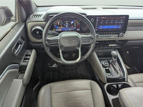 Used 2023 Chevrolet Colorado ZR2 w/ ZR2 Convenience Package III image 17