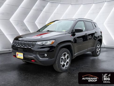 Used 2022 Jeep Compass Trailhawk w/ Trailhawk Convenience Group AWD/4WD image 1