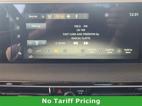 Certified 2025 Nissan Kicks SR image 16