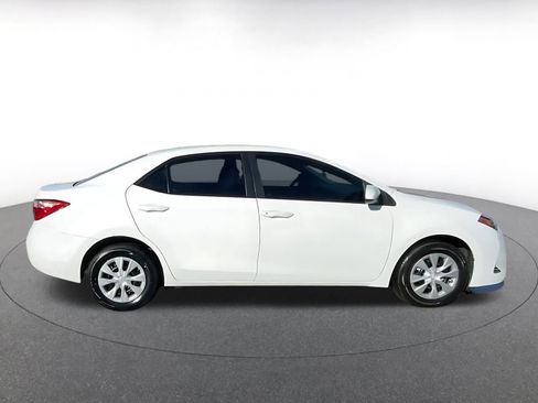 Used 2019 Toyota Corolla L image 16