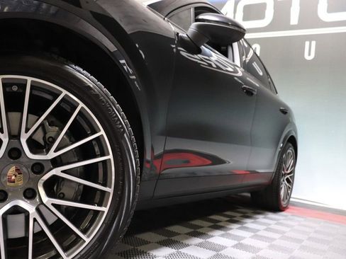 Used 2021 Porsche Cayenne S AWD/4WD image 76