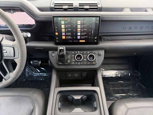 Used 2023 Land Rover Defender 110 Carpathian Edition AWD/4WD image 15