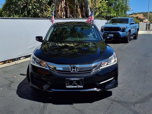 Used 2016 Honda Accord LX image 2