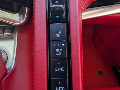 Used 2023 Chevrolet Corvette Stingray Premium Cpe w/ Z51 Performance Package RWD image 30