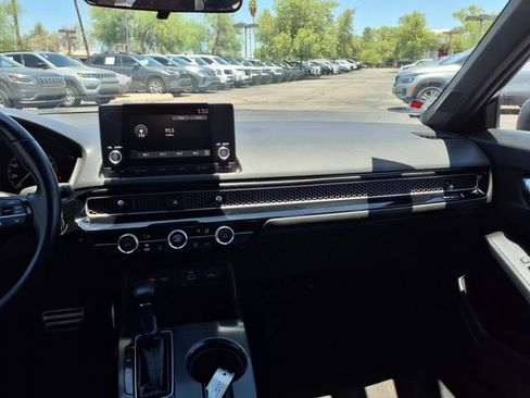 Used 2023 Honda Civic Sport image 7