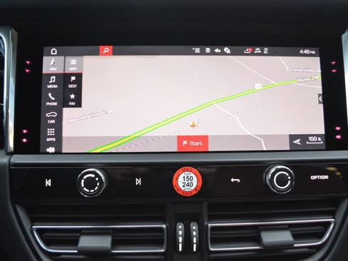 Used 2025 Porsche Macan Turbo image 23