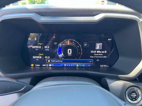 Used 2024 Chevrolet Colorado Trail Boss w/ Technology Package AWD/4WD image 7