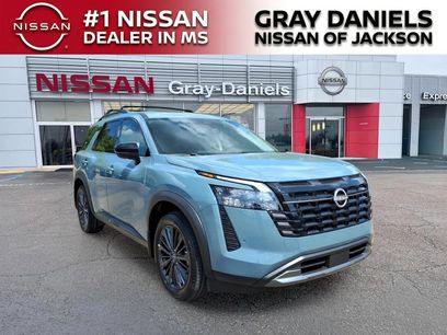 New 2026 Nissan Pathfinder SL w/ SL Premium Package