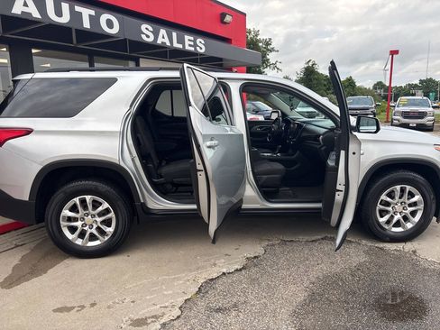 Used 2019 Chevrolet Traverse LT AWD/4WD image 35