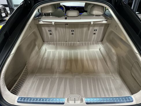 Certified 2023 Mercedes-Benz EQS 580 4MATIC Sedan image 17