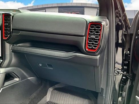 Used 2025 Ford Ranger Raptor image 14