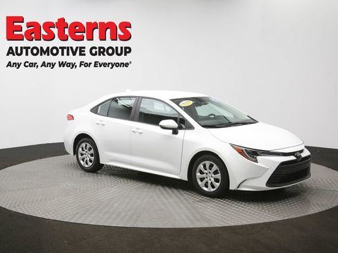 Used 2024 Toyota Corolla LE image 47