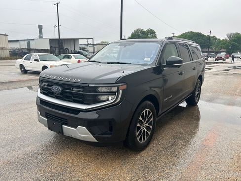 Used 2025 Ford Expedition Max Platinum image 10