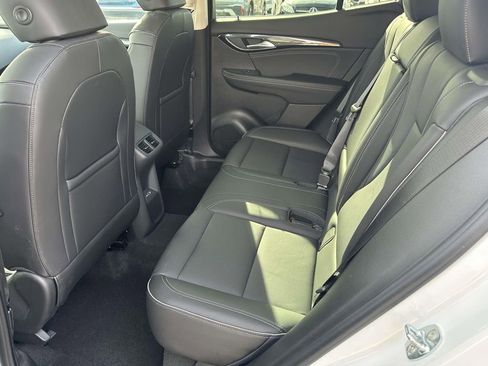 Certified 2023 Buick Envision Essence image 13