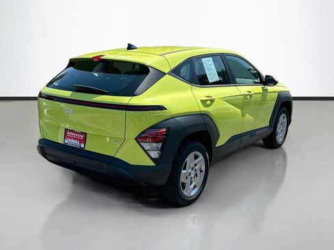 Used 2024 Hyundai Kona SE AWD/4WD image 6