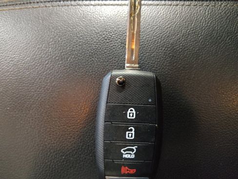 Used 2020 Kia Sportage LX w/ LX Popular Package FWD image 32