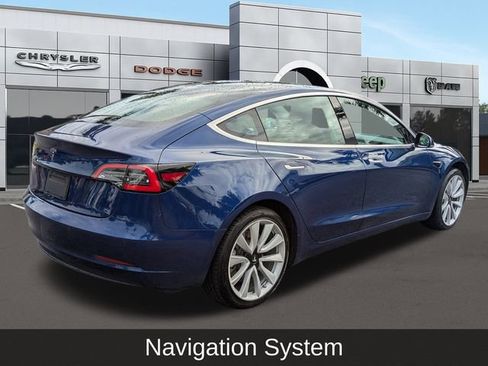 Used 2020 Tesla Model 3 Standard Range Plus image 3