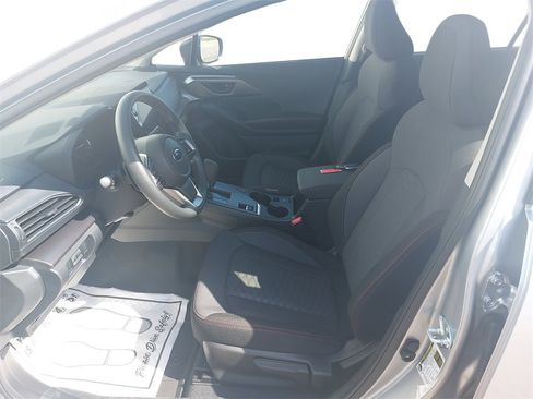 Used 2025 Subaru Impreza 2.0i Sport image 9