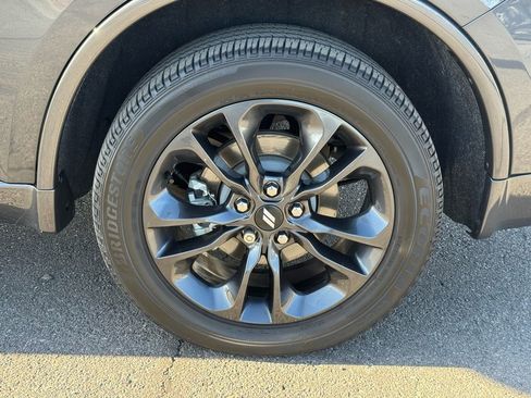 Used 2025 Dodge Durango GT w/ Blacktop Package AWD/4WD image 9