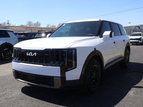 New 2027 Kia Telluride LX FWD image 3