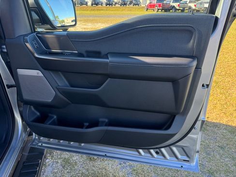 New 2025 Ford F150 Lariat w/ Equipment Group 501A Mid image 19