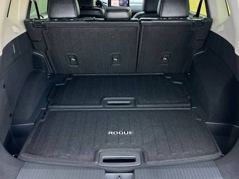 New 2026 Nissan Rogue Platinum image 18