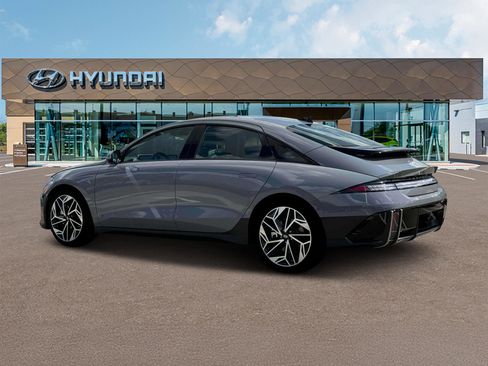 New 2025 Hyundai Ioniq 6 Limited image 4