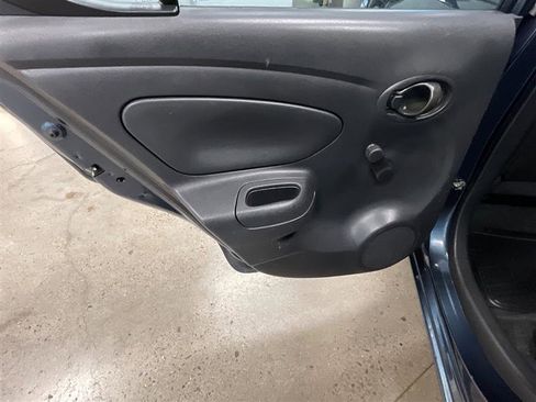 Used 2017 Nissan Versa S FWD image 12