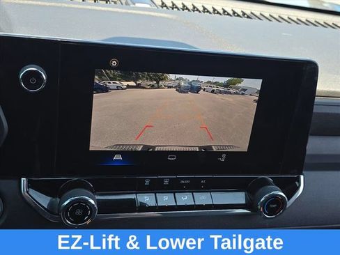 Used 2024 Chevrolet Colorado Trail Boss w/ Advanced Trailering Package AWD/4WD image 20