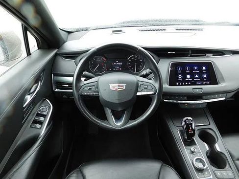 Used 2023 Cadillac XT4 Premium Luxury image 14