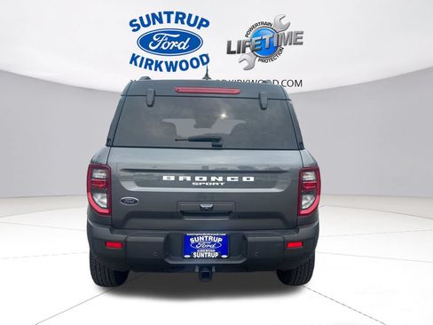 Used 2025 Ford Bronco Sport Badlands AWD/4WD image 4