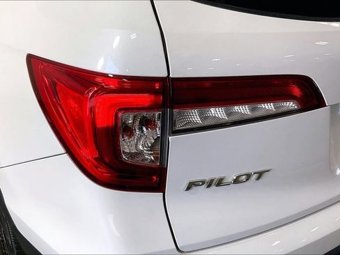 Used 2021 Honda Pilot Special Edition image 41
