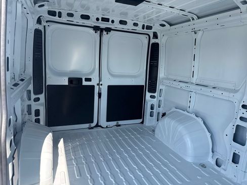 New 2026 RAM ProMaster 1500 w/ Convenience Group FWD image 23