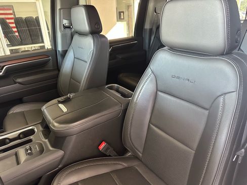 Used 2024 GMC Sierra 2500 Denali w/ Denali Reserve Package AWD/4WD image 24