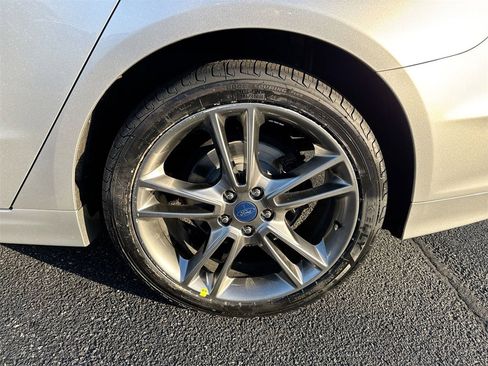 Used 2015 Ford Fusion Titanium image 27