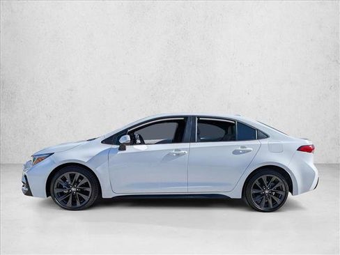 Used 2024 Toyota Corolla SE FWD image 9