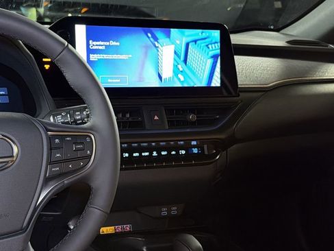 New 2026 Lexus UX 300h AWD image 13