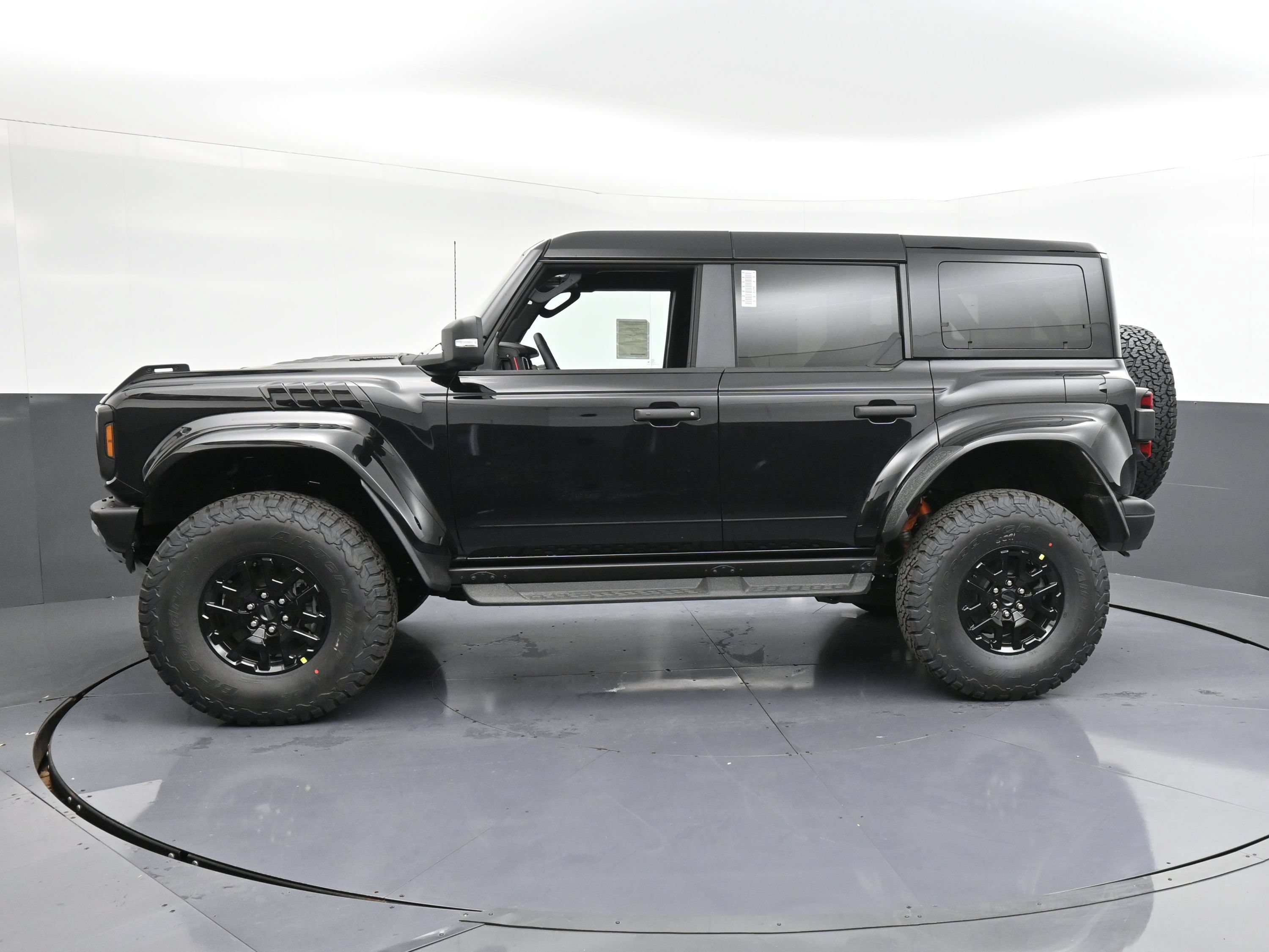 Used 2026 Ford Bronco Raptor AWD/4WD image 5