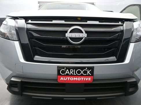 Used 2024 Nissan Pathfinder SV w/ Black Appearance Package image 34