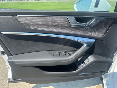 New 2025 Audi A7 3.0T Prestige image 9
