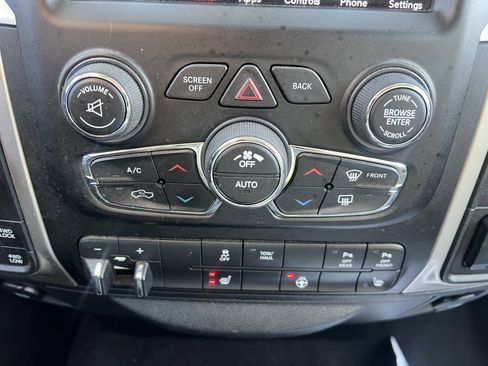Used 2018 RAM 1500 Big Horn image 22