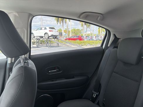 Certified 2022 Honda HR-V EX image 13