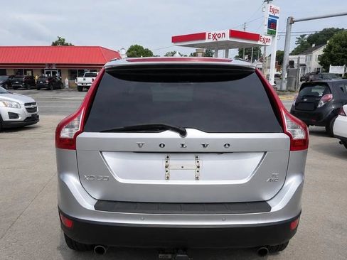 Used 2010 Volvo XC60 T6 AWD/4WD image 4